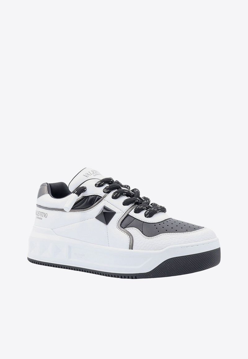 One Stud Low-Top Sneakers