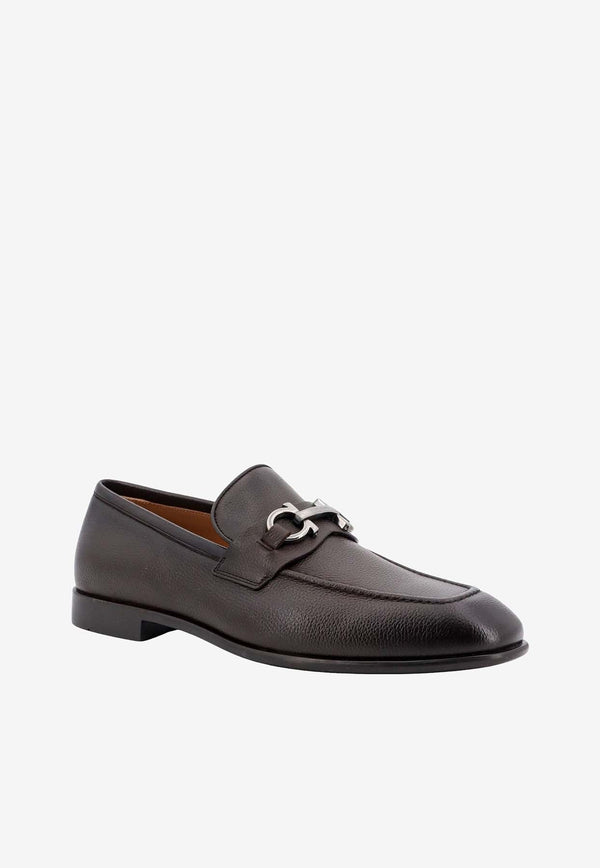 Gancini Plaque Leather Loafers