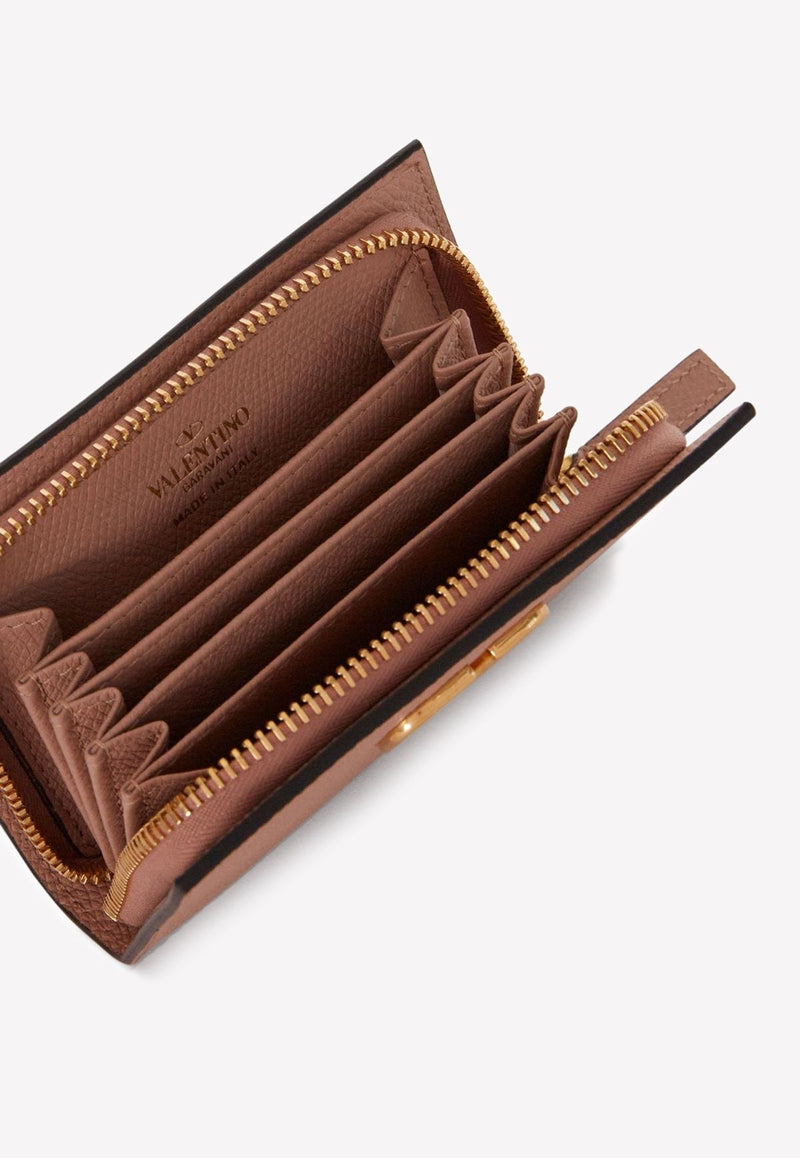 VLogo Zip Wallet in Grained Leather