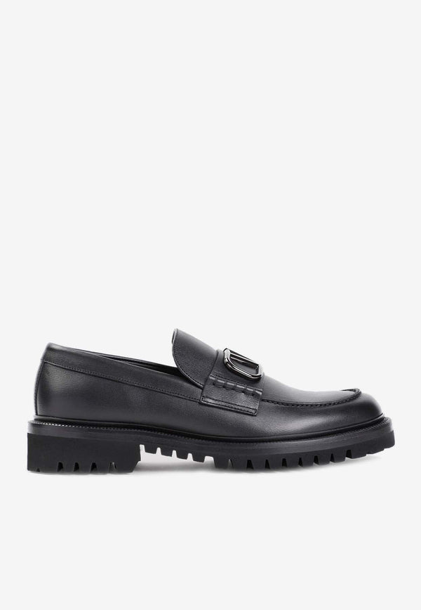 VLogo Plaque Leather Loafers