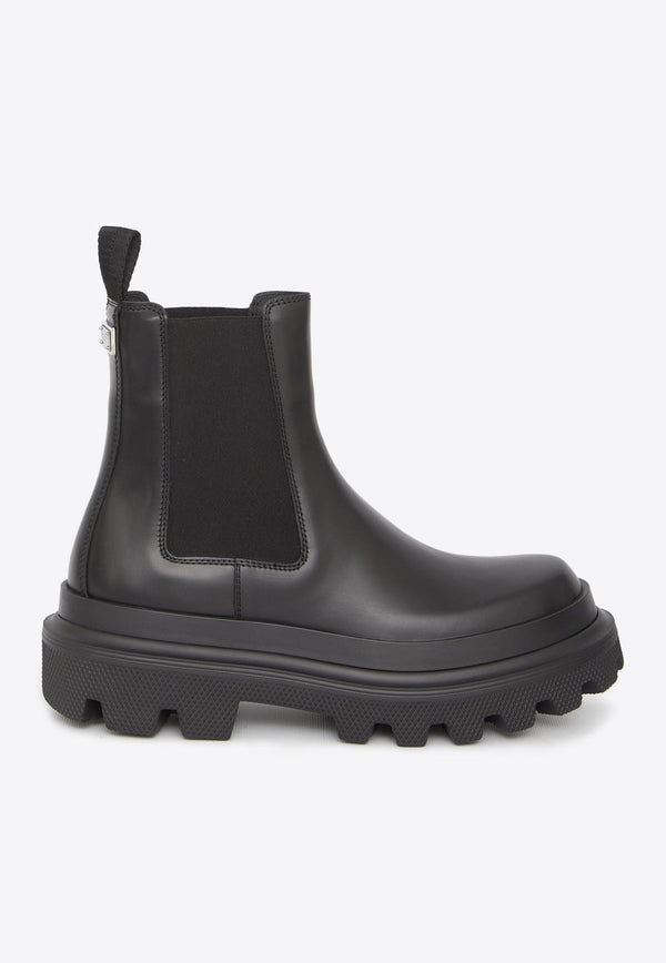 Trekking Chelsea Boots in Calf Leather