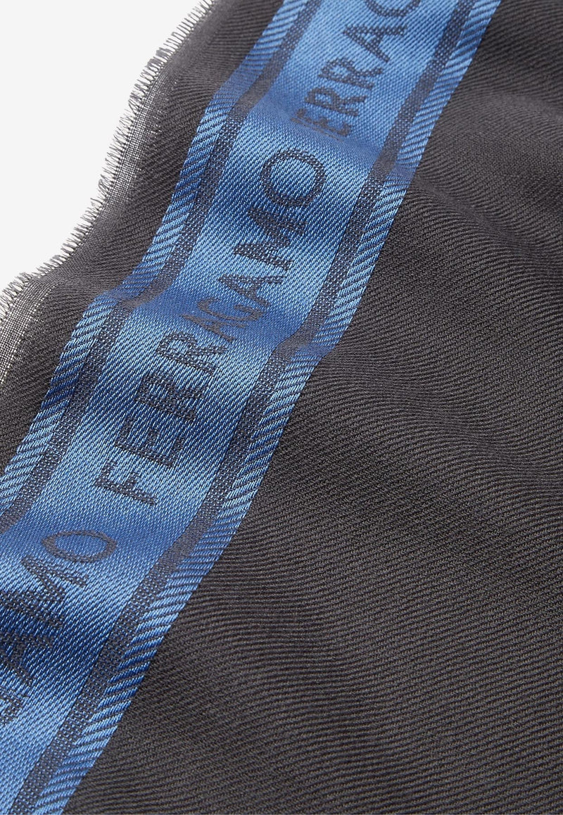 Logo Scarf in Wool and Silk