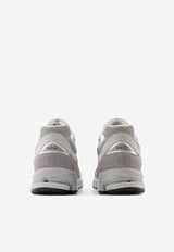 2002R Low-Top Sneakers in Concrete/Harbor Gray